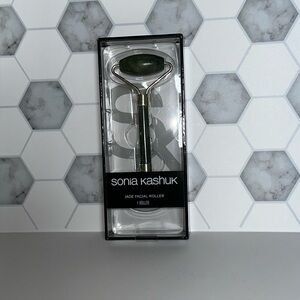 NWT Sonia Kashuk Jade Face Roller